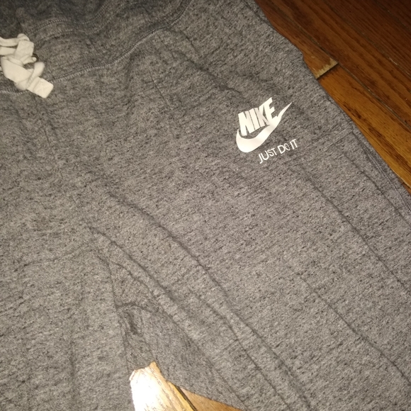 🚫SOLD🚫Women's Nike Romper - Picture 6 of 6